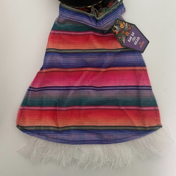Mexican Poncho Dog Pet Costume Cinco de Mayo Day of the Dead Hat & Poncho NEW - Picture 3 of 12
